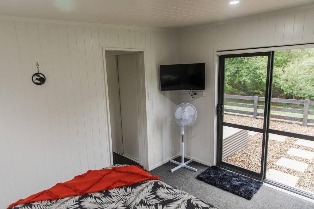 奥克兰Bombay Hills Modern Retreat公寓 外观 照片